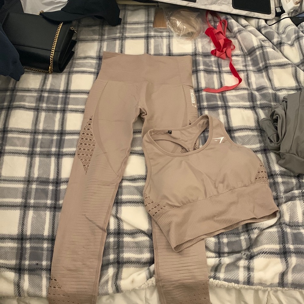GYMSHARK TAN WORKOUT SET SMALL